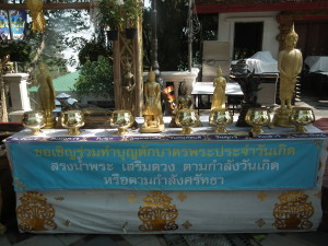 The seven Buddhas of the week