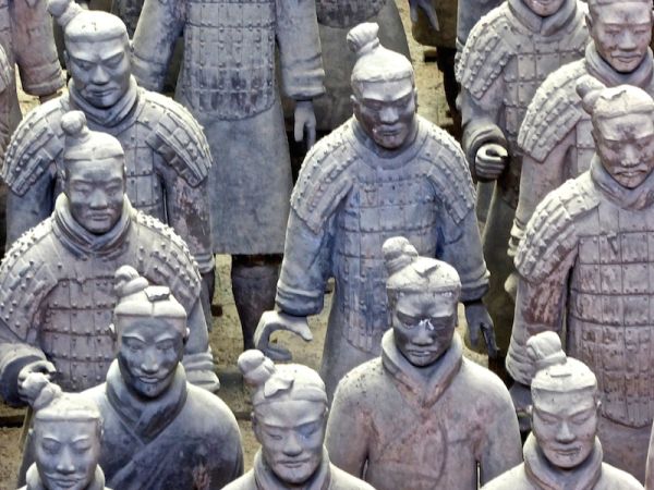 Les soldats de terre cuite de l'armée de Qin Shi Huang